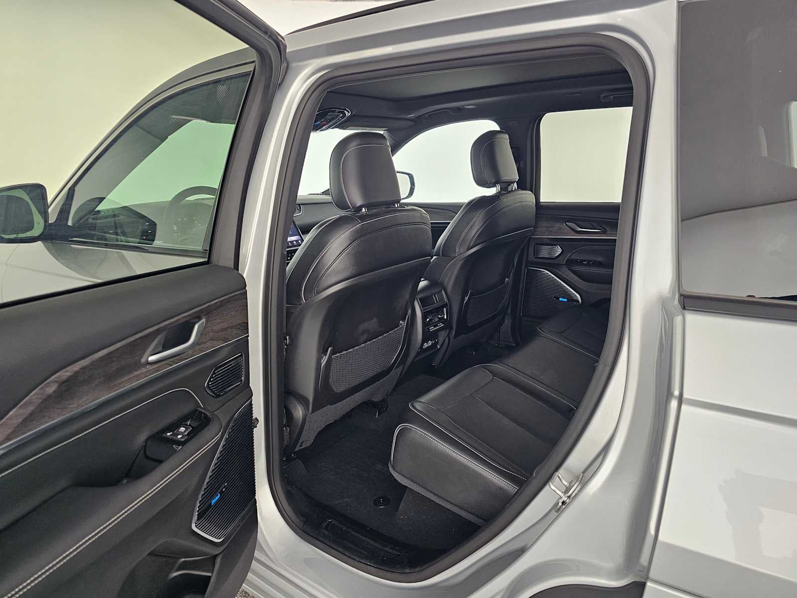 2023 Jeep Grand Cherokee 4xe Overland