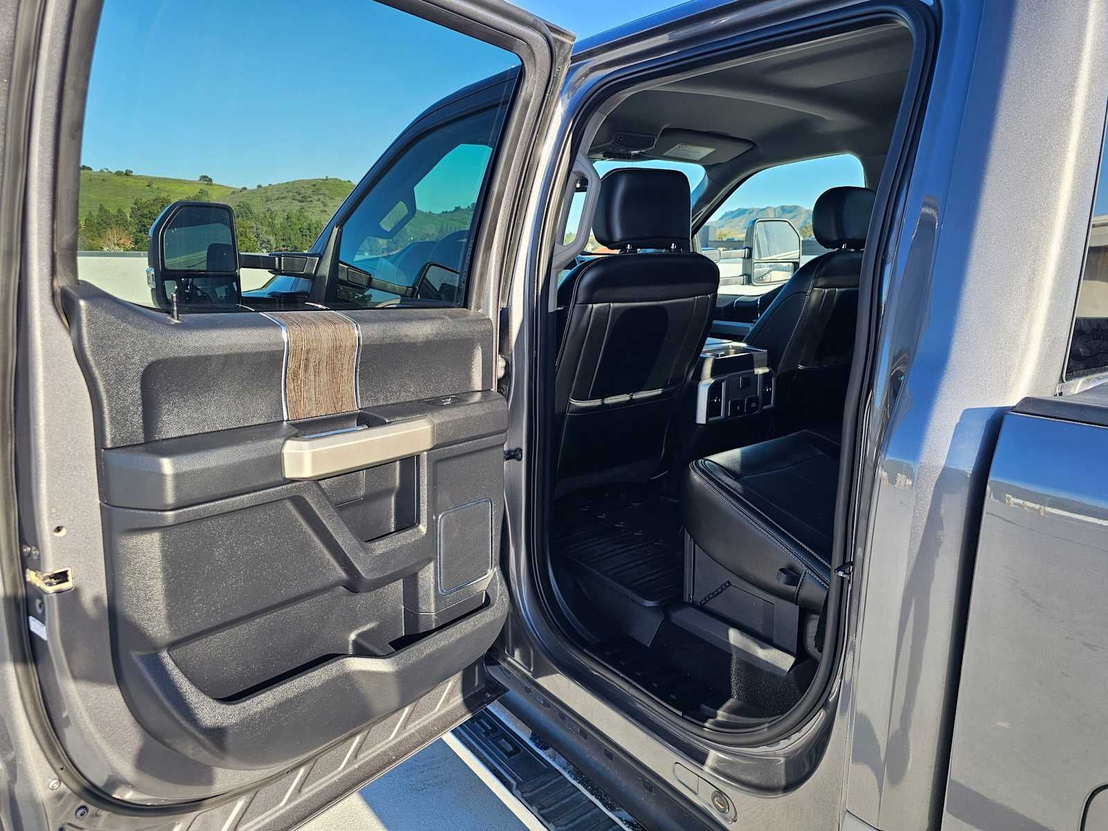 2021 Ford Super Duty F-250 SRW LARIAT