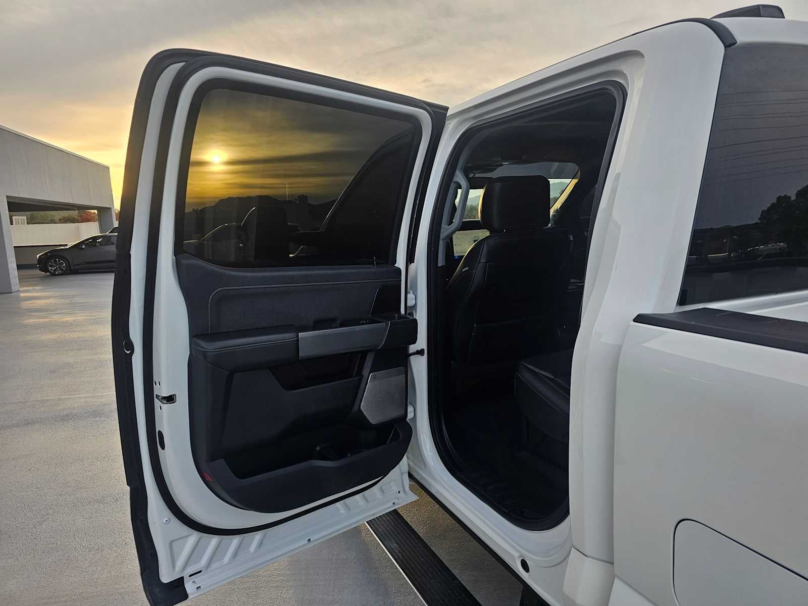 2023 Ford Super Duty F-250 SRW LARIAT