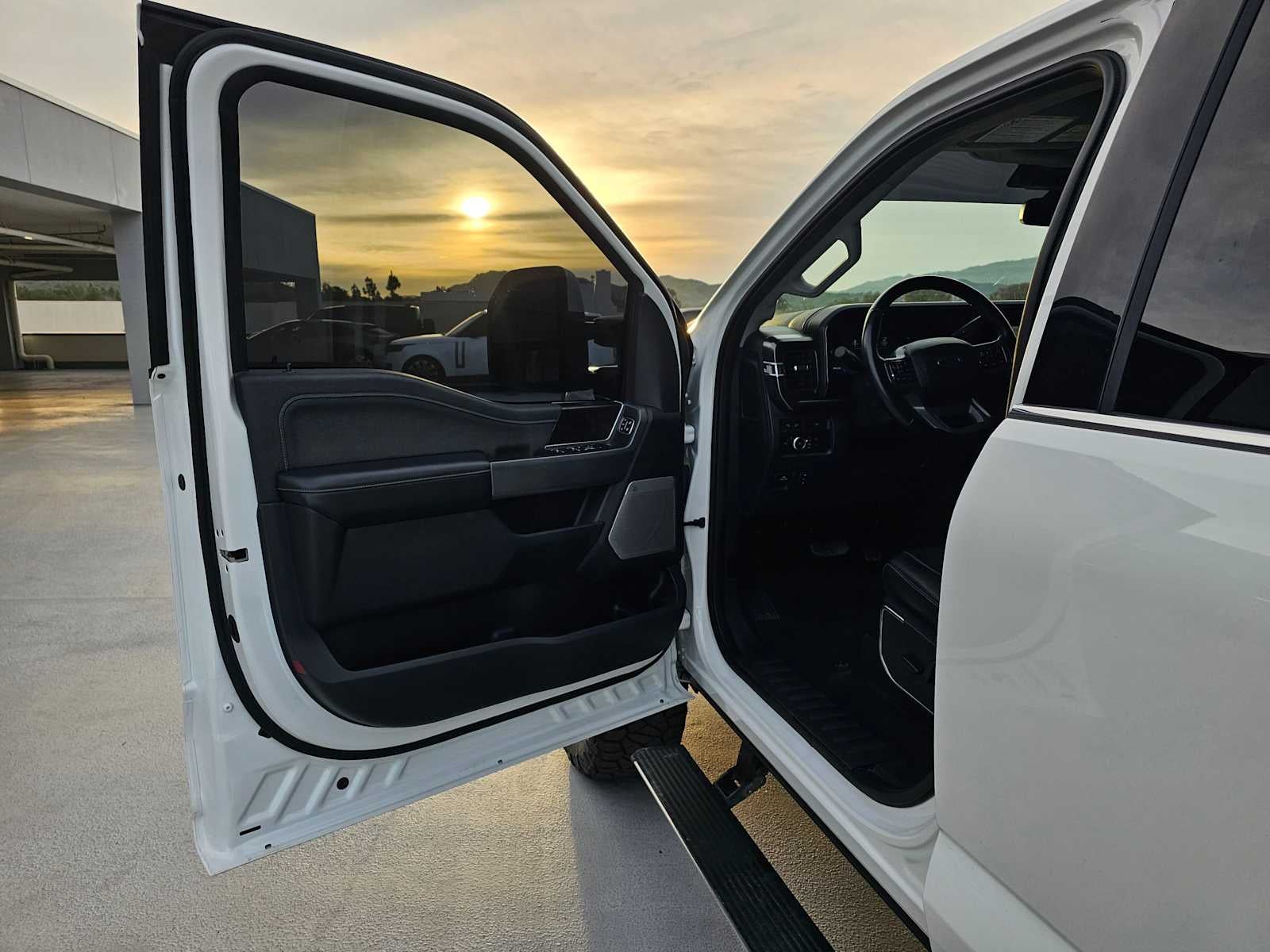 2023 Ford Super Duty F-250 SRW LARIAT