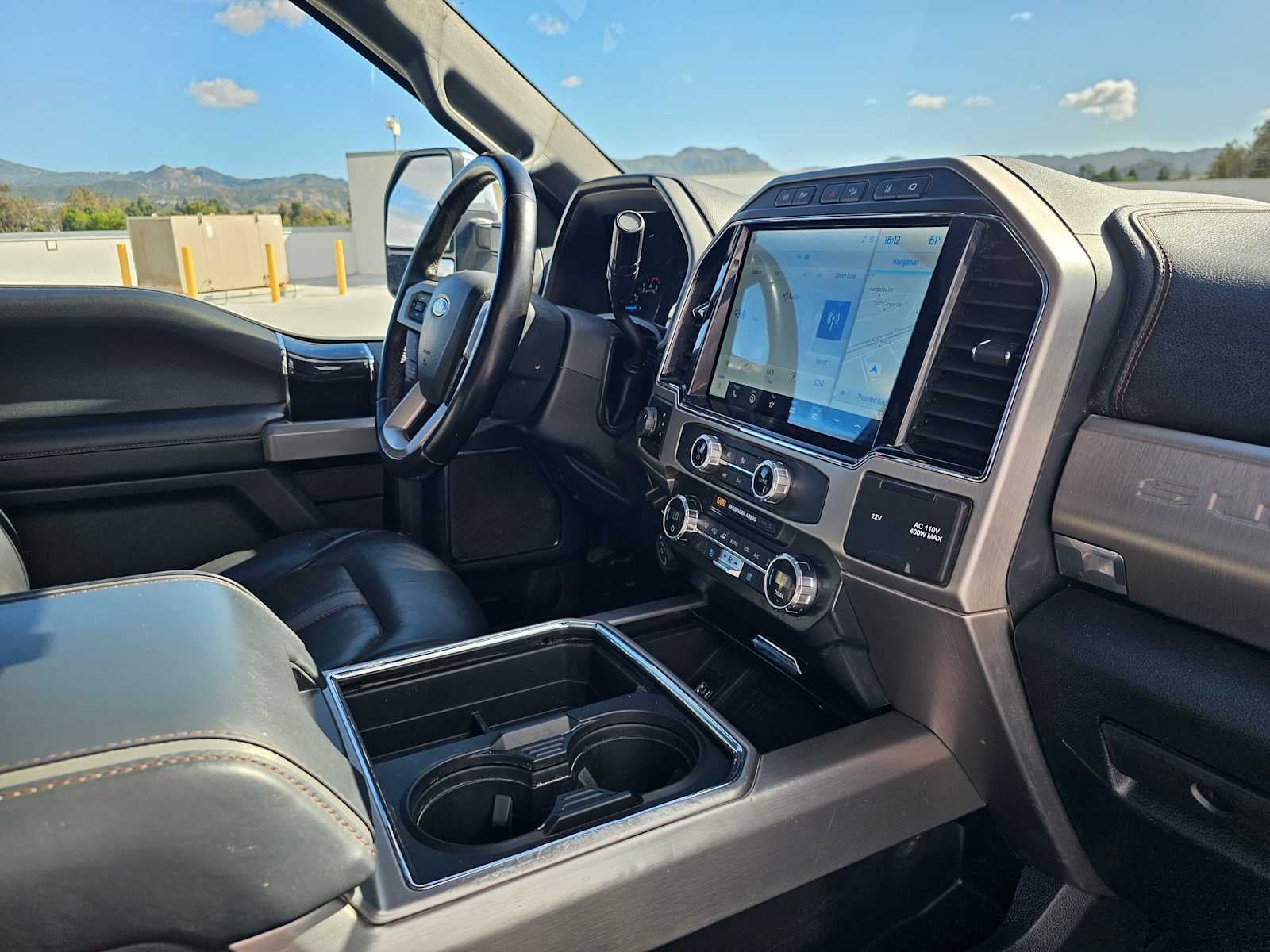 2022 Ford Super Duty F-350 SRW Pickup Platinum