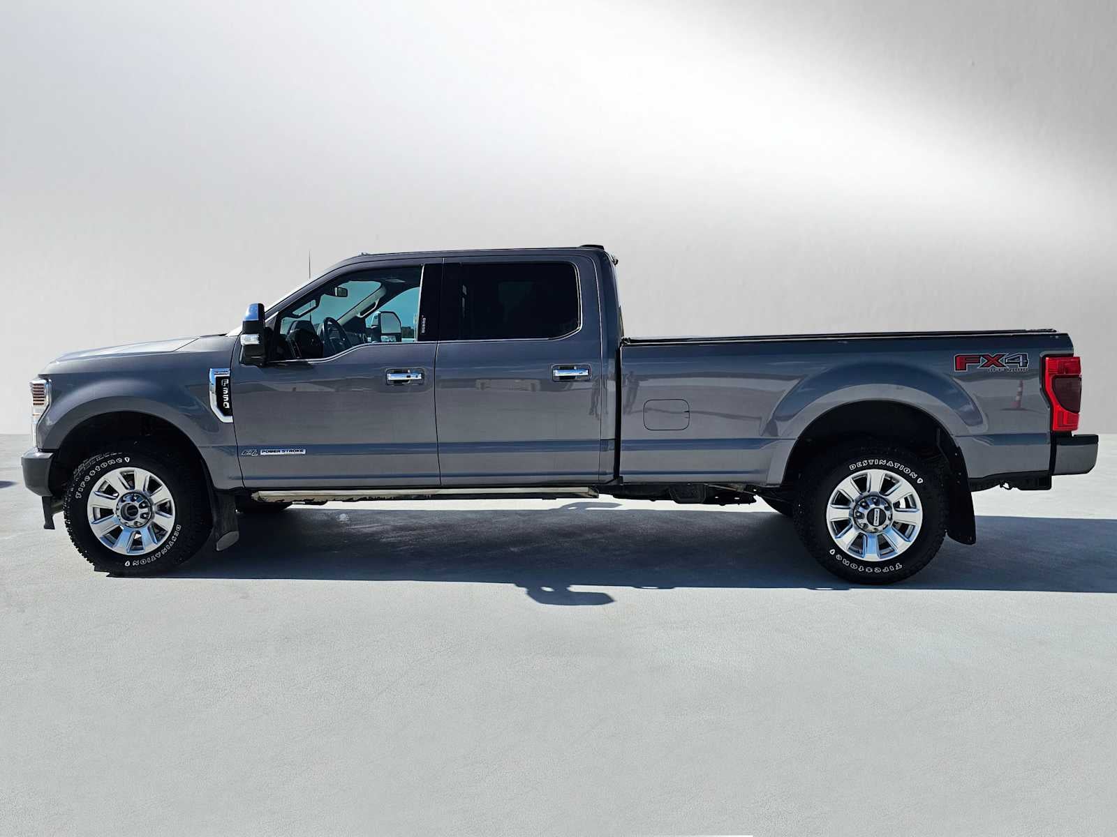 2022 Ford Super Duty F-350 SRW Pickup Platinum