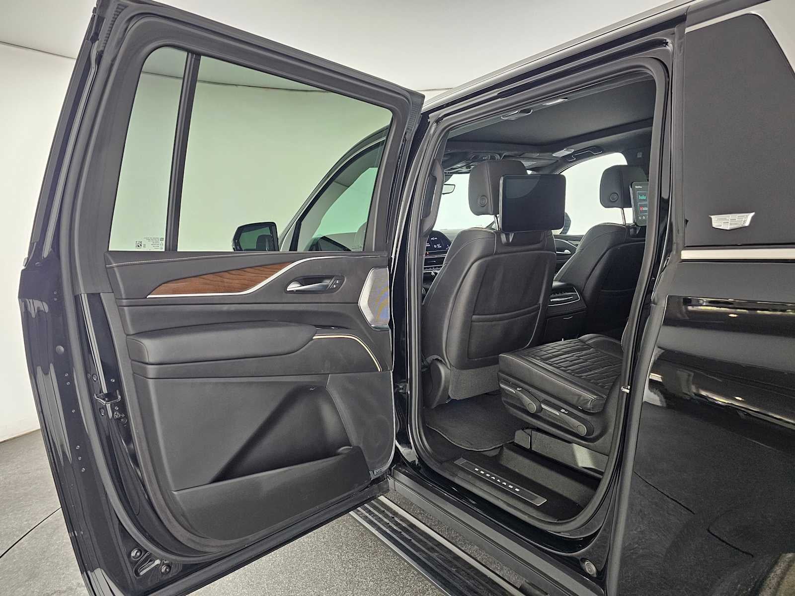 2024 Cadillac Escalade ESV 4WD Premium Luxury Platinum