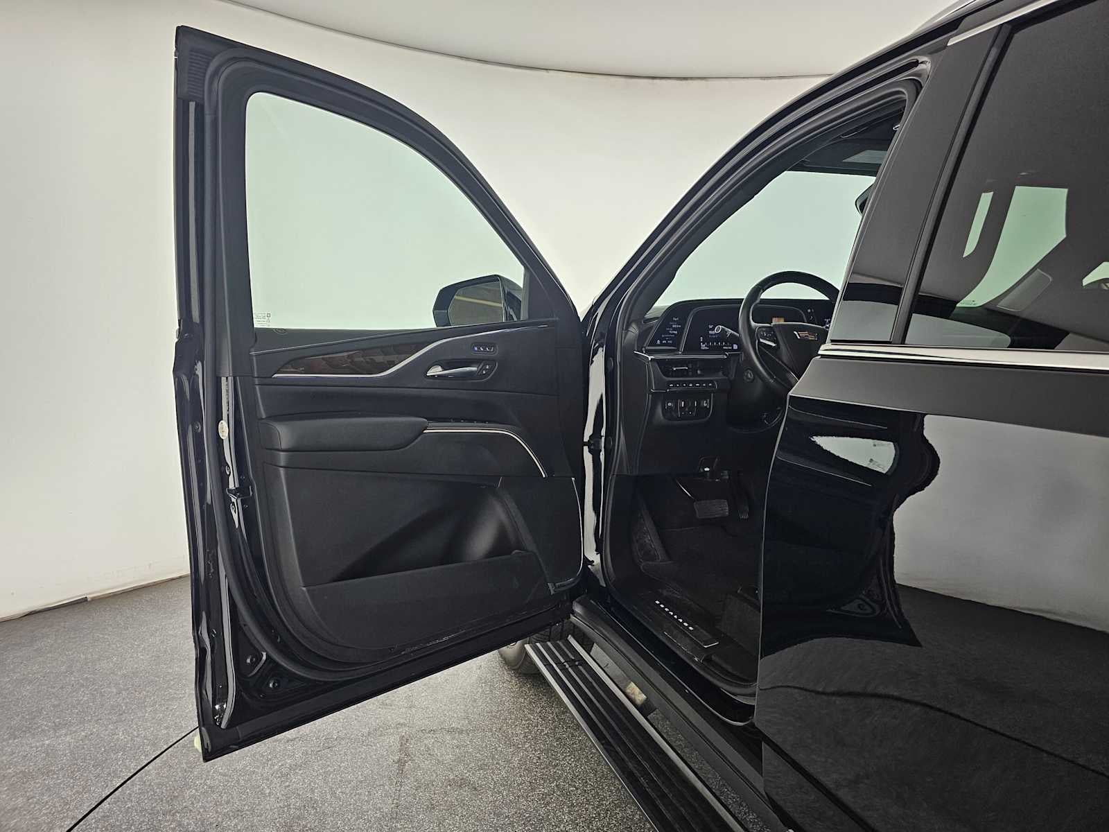2024 Cadillac Escalade ESV 4WD Premium Luxury Platinum