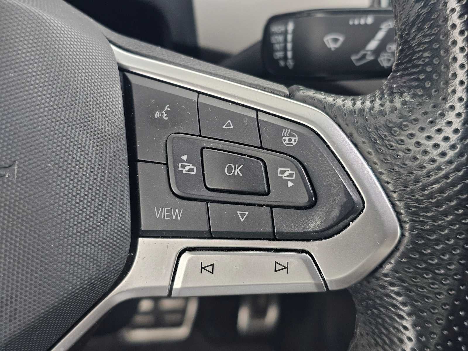 2021 Volkswagen Atlas Cross Sport 3.6L V6 SEL Premium R-Line