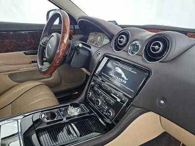 2019 Jaguar XJ XJ R-Sport