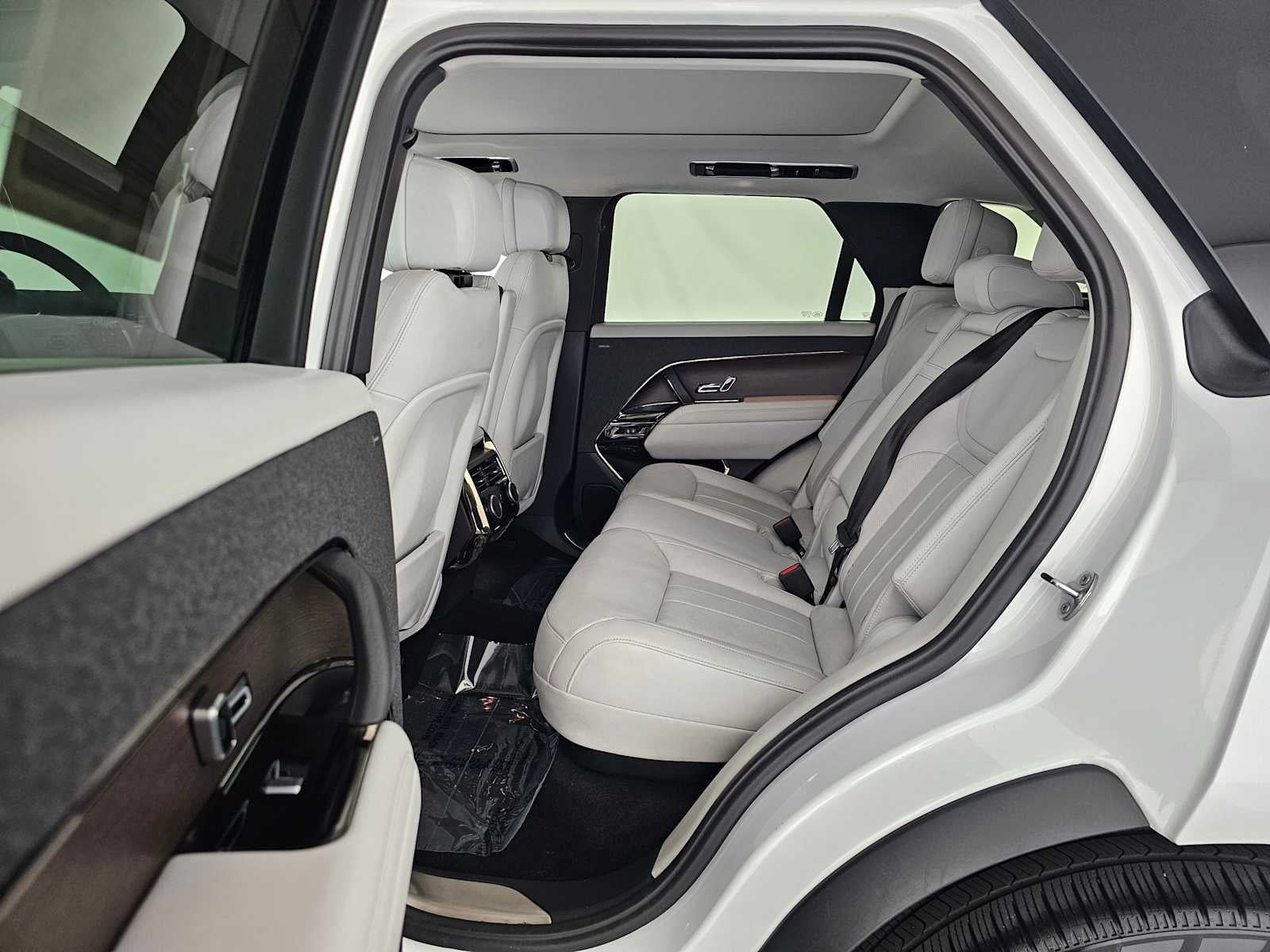 2023 Land Rover Range Rover Sport SE