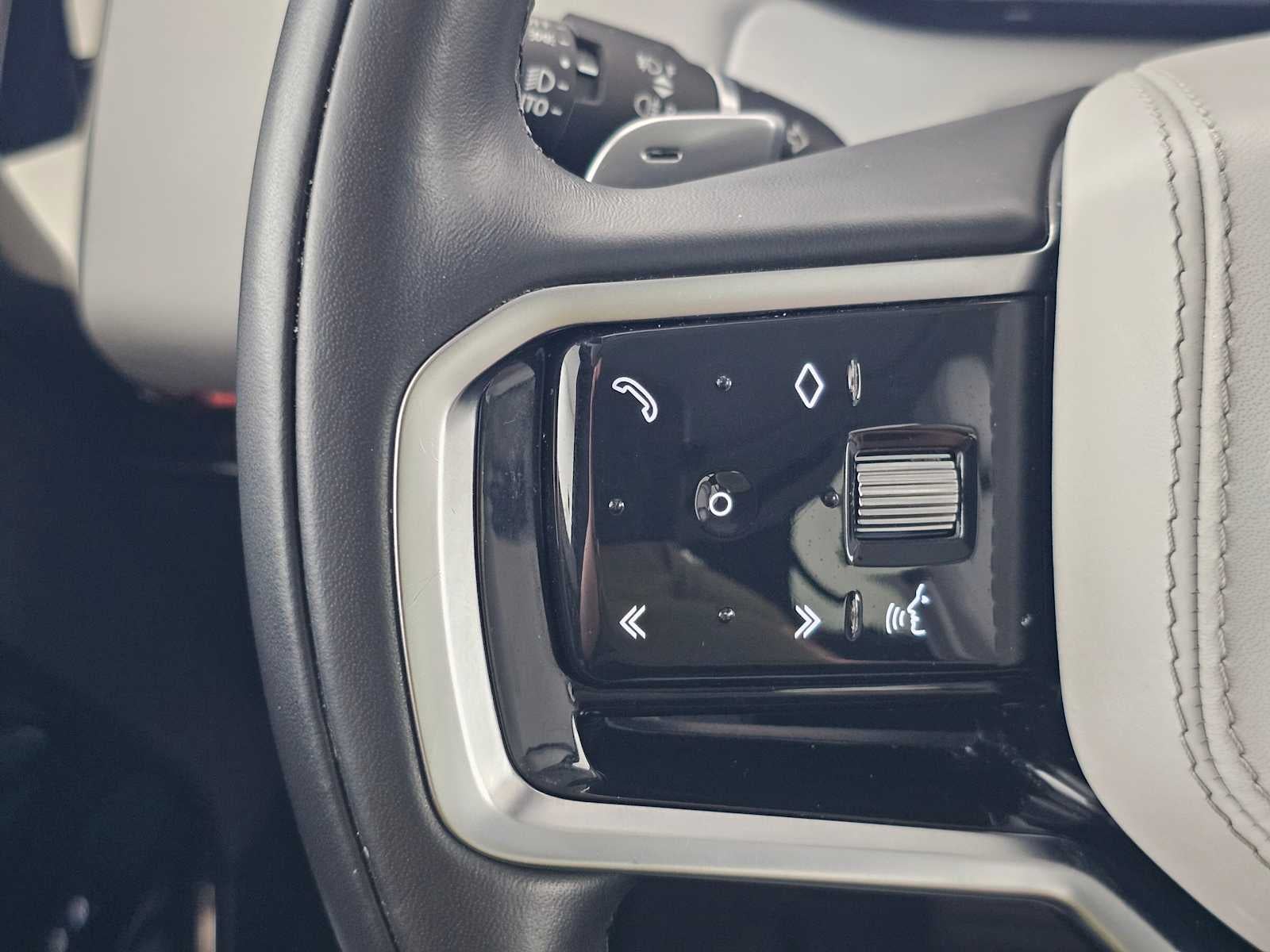 2023 Land Rover Range Rover Sport SE