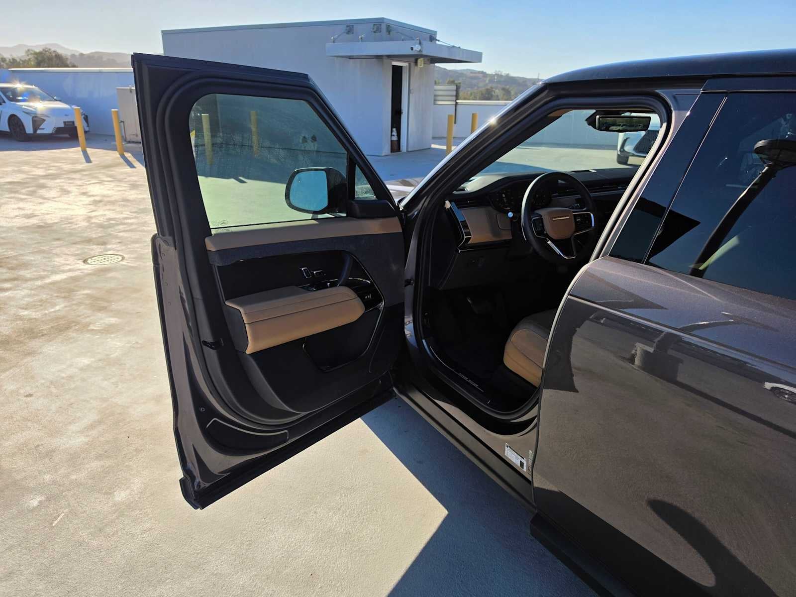 2025 Land Rover Range Rover Sport SE