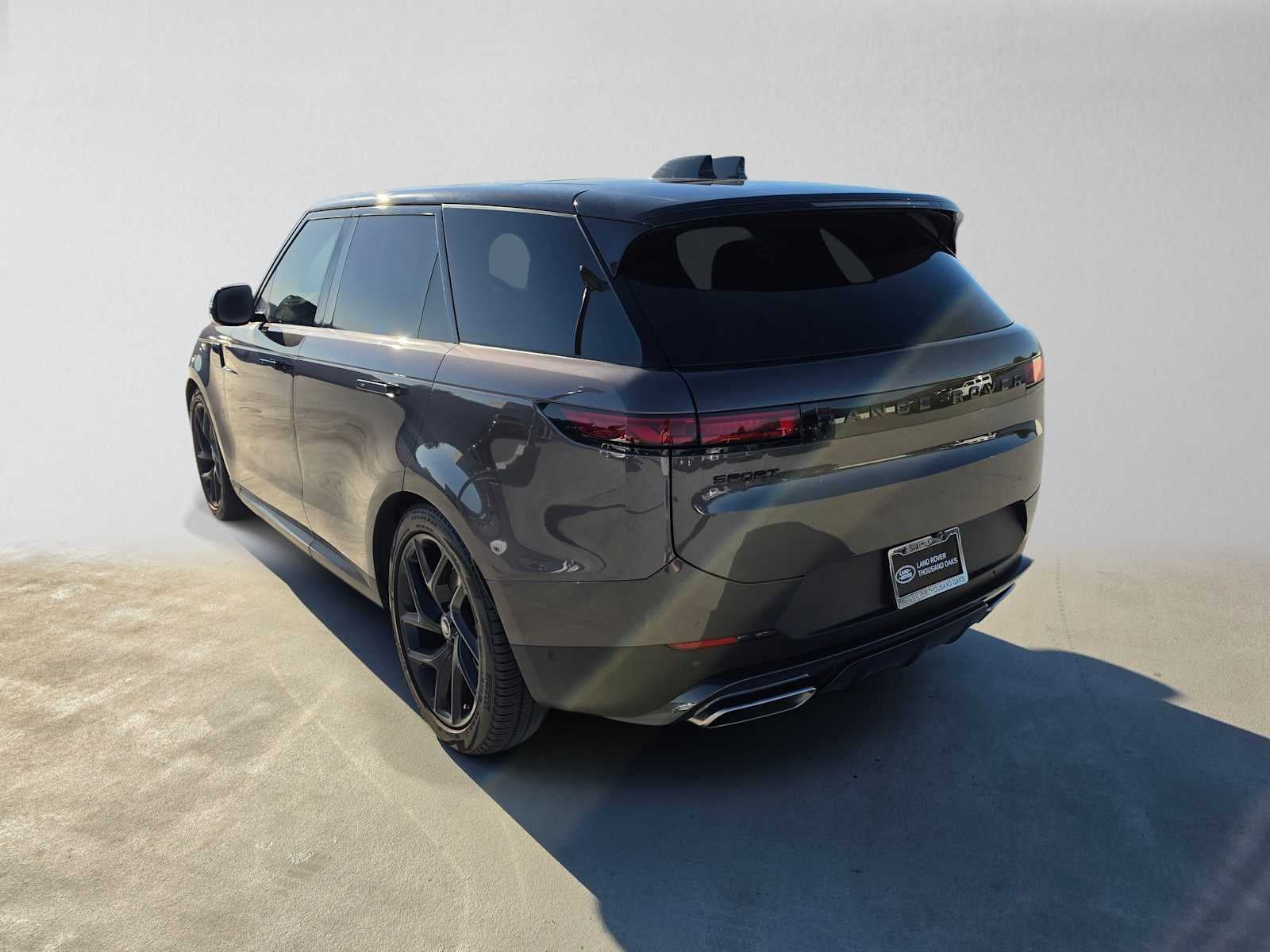 2025 Land Rover Range Rover Sport SE