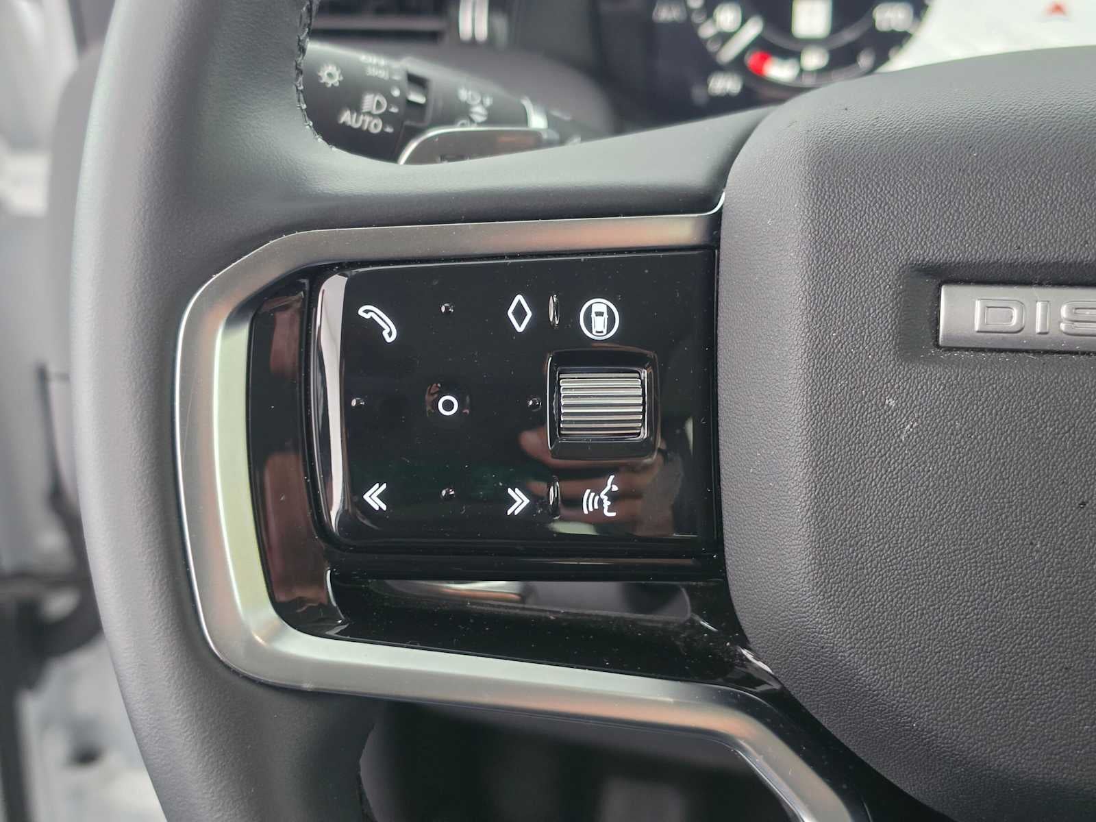 2025 Land Rover Discovery Sport S