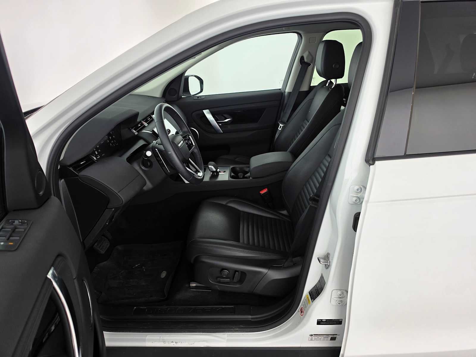 2025 Land Rover Discovery Sport S