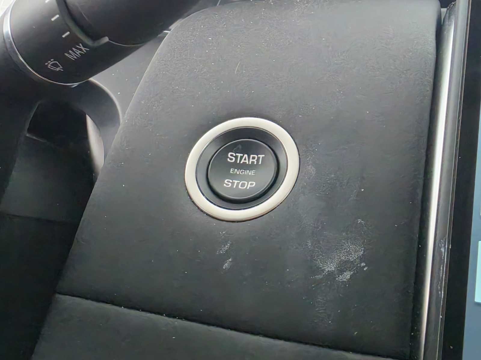 2025 Land Rover Discovery Sport S