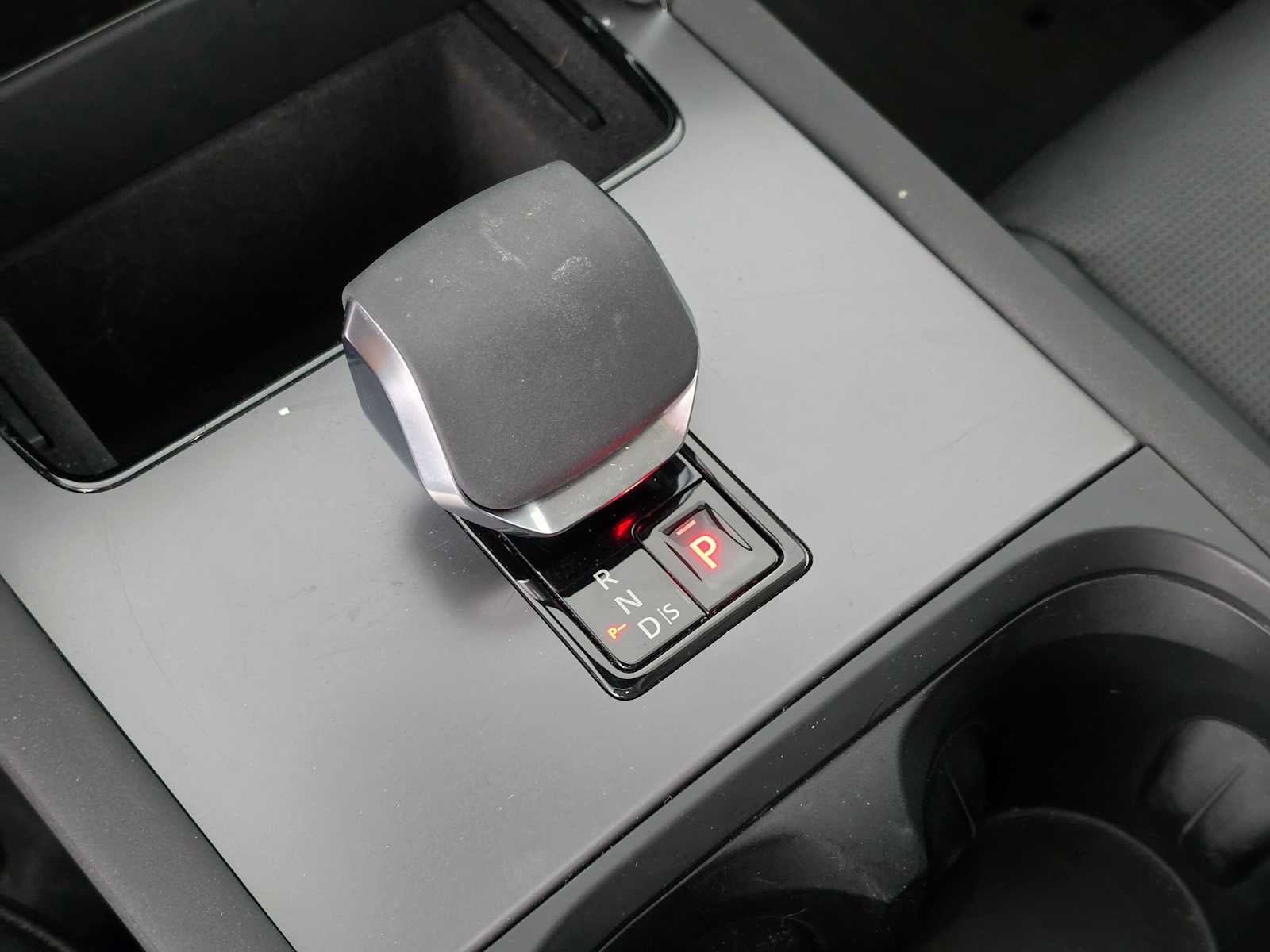 2025 Land Rover Discovery Sport S