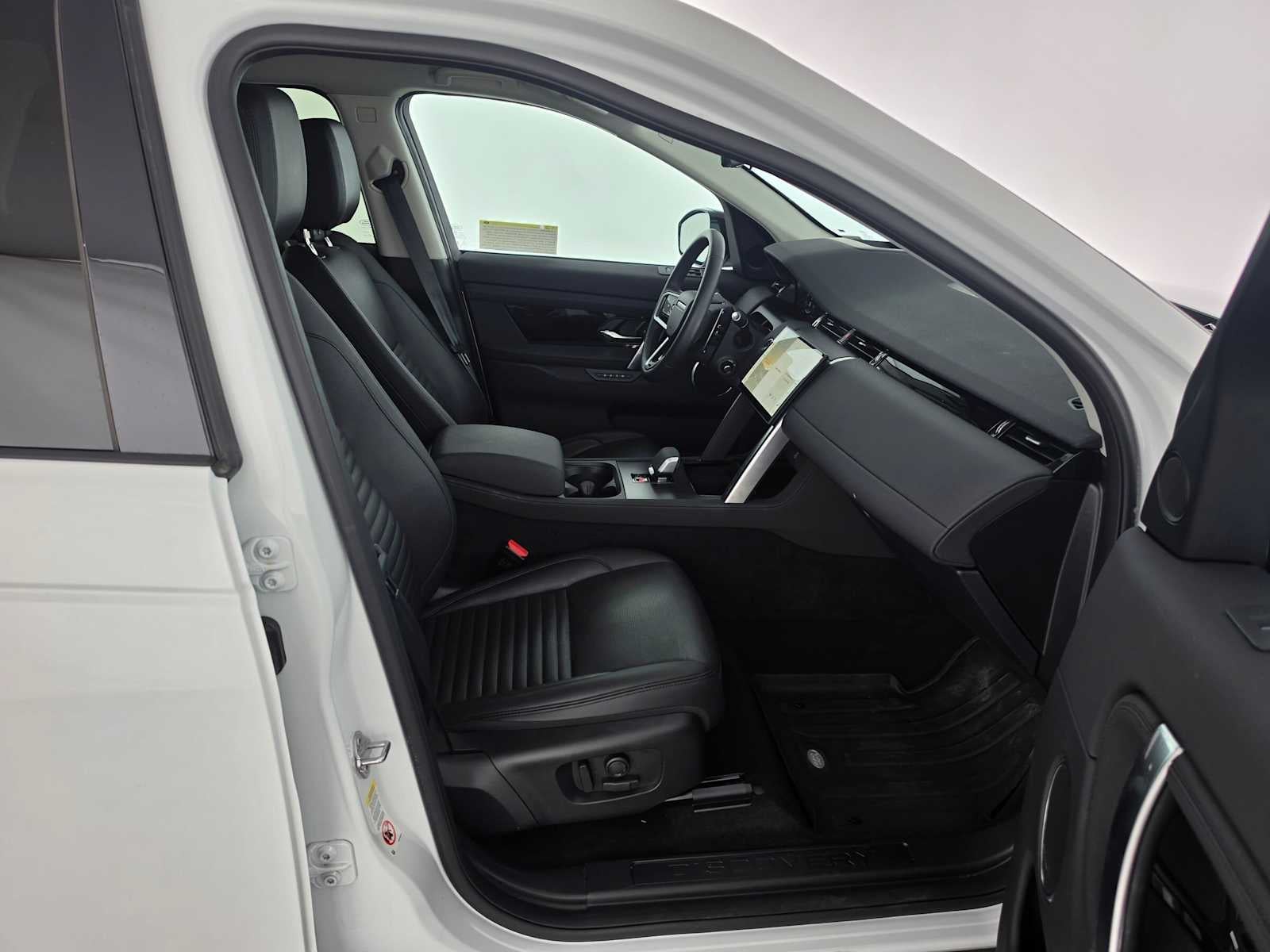 2025 Land Rover Discovery Sport S