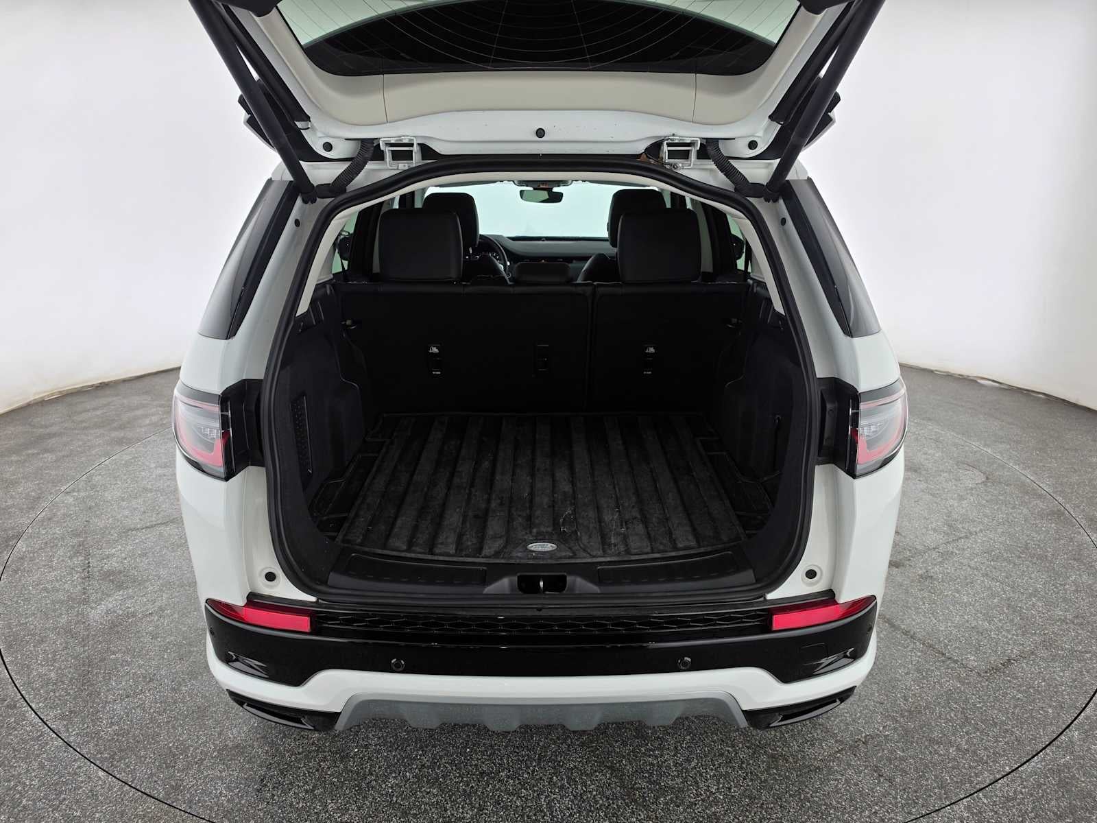 2025 Land Rover Discovery Sport S