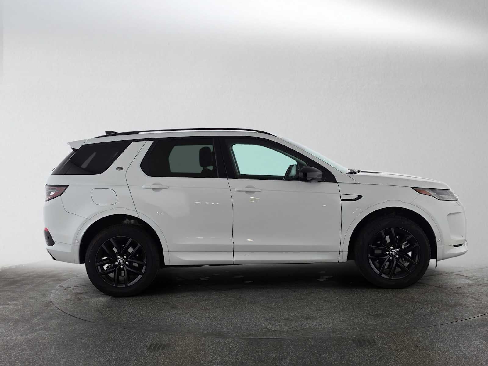 2025 Land Rover Discovery Sport S