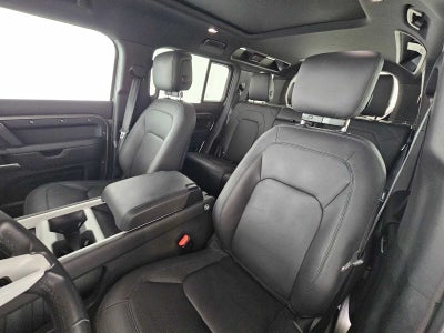 2025 Land Rover Defender X-Dynamic SE