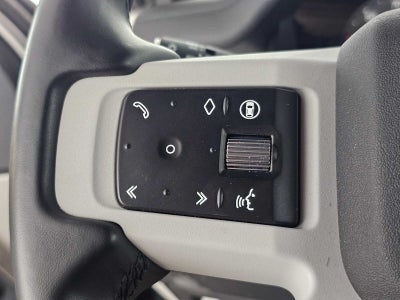 2025 Land Rover Defender X-Dynamic SE