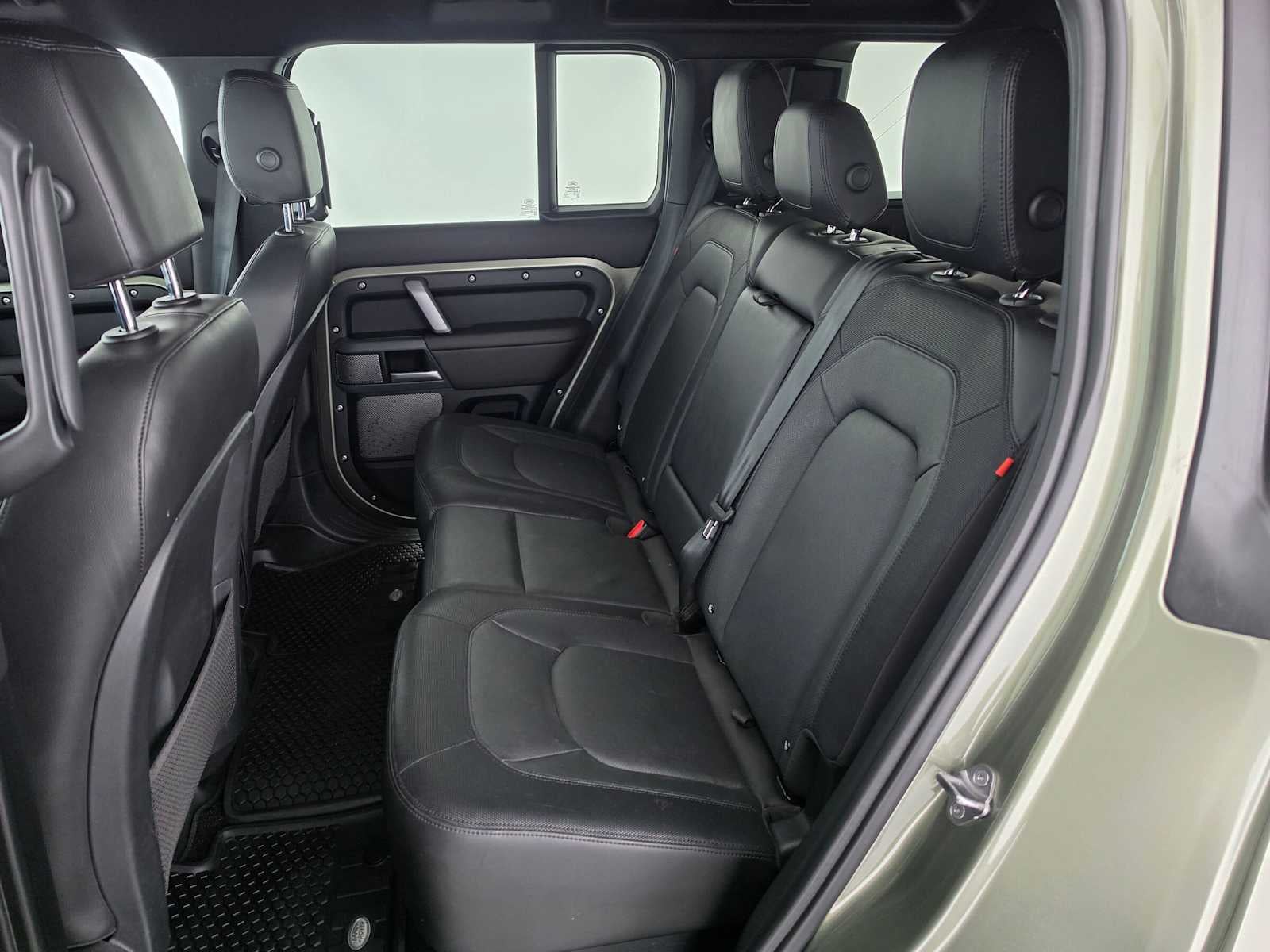 2024 Land Rover Defender X-Dynamic SE
