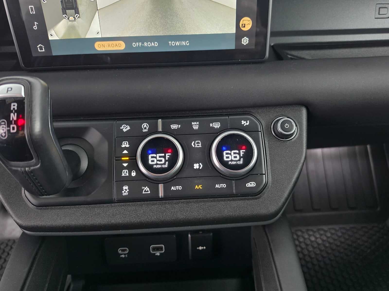 2024 Land Rover Defender X-Dynamic SE