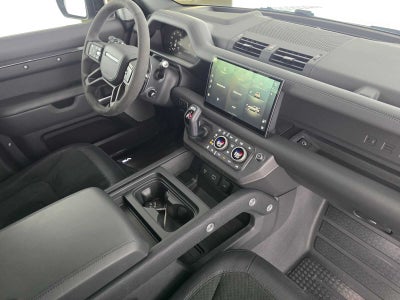2024 Land Rover Defender V8
