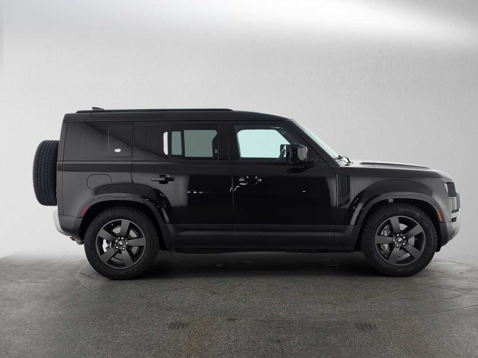 2024 Land Rover Defender S