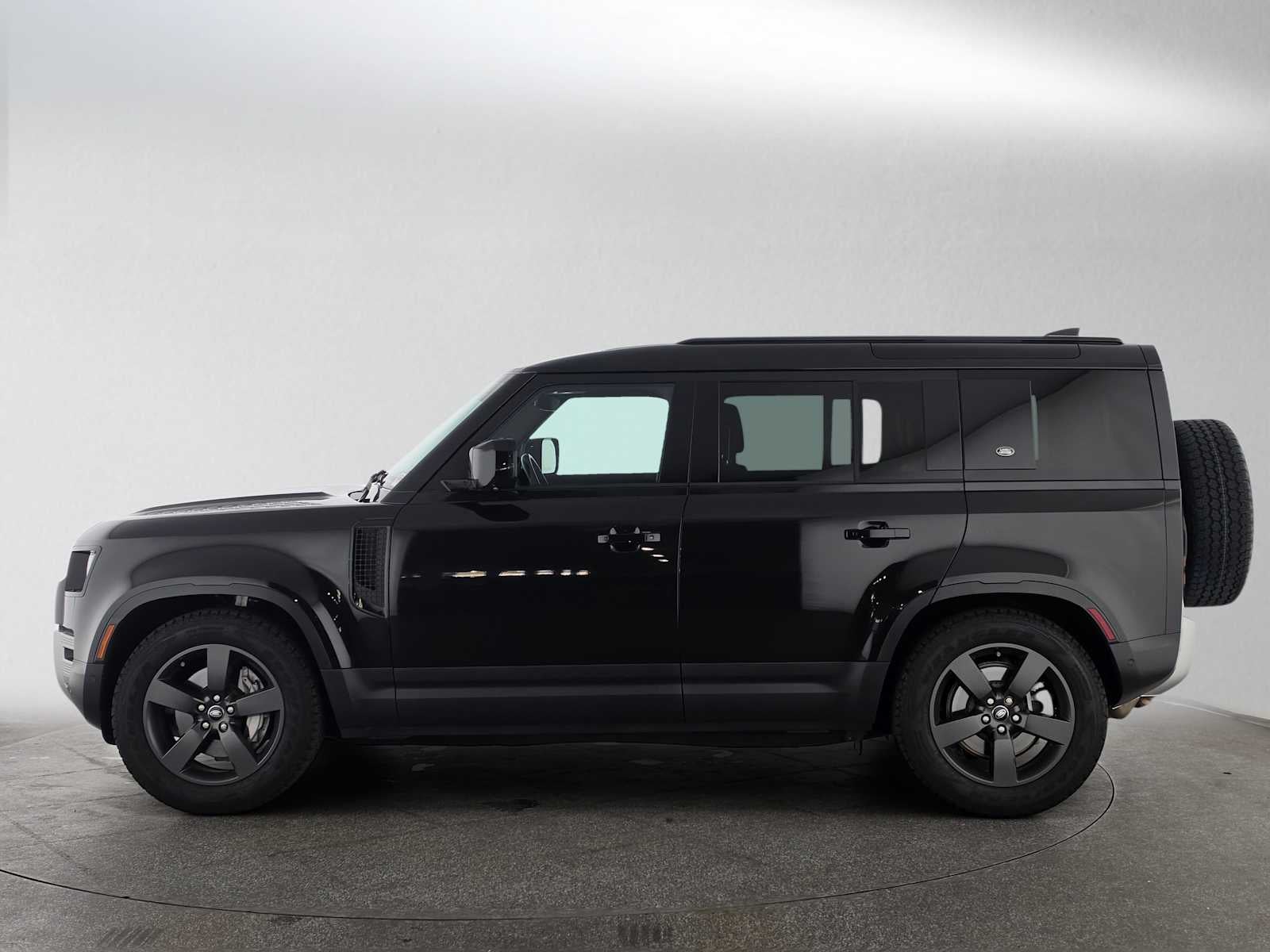 2024 Land Rover Defender S