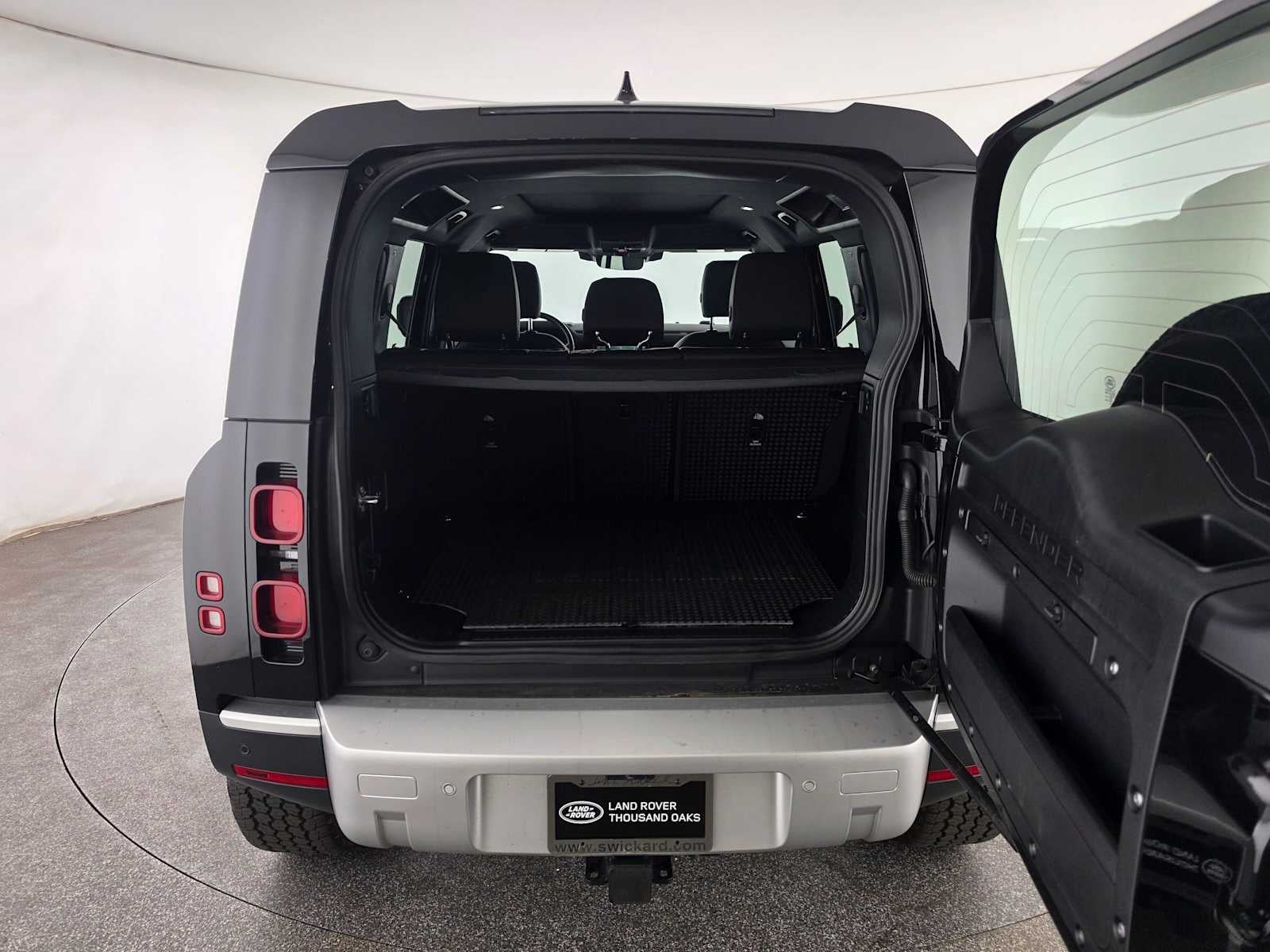 2024 Land Rover Defender S