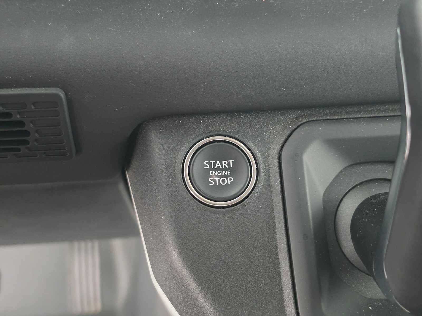 2024 Land Rover Defender S