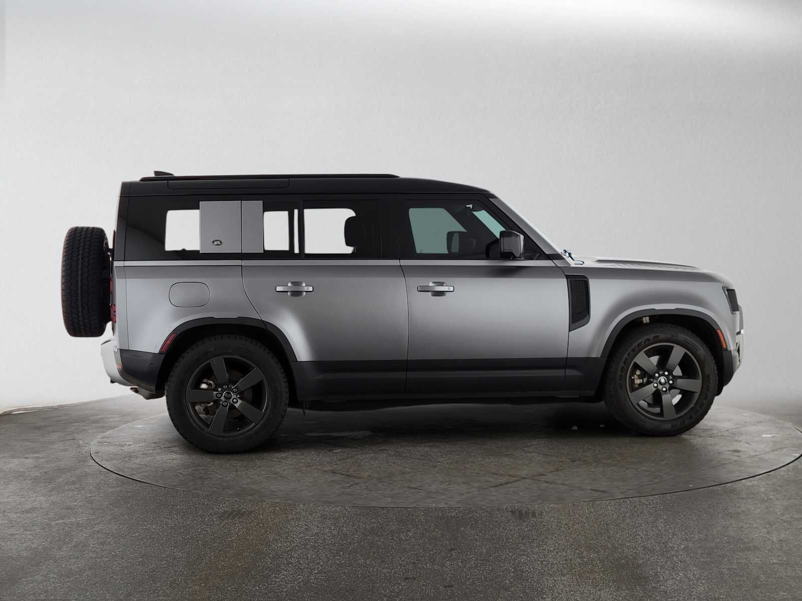 2023 Land Rover Defender S