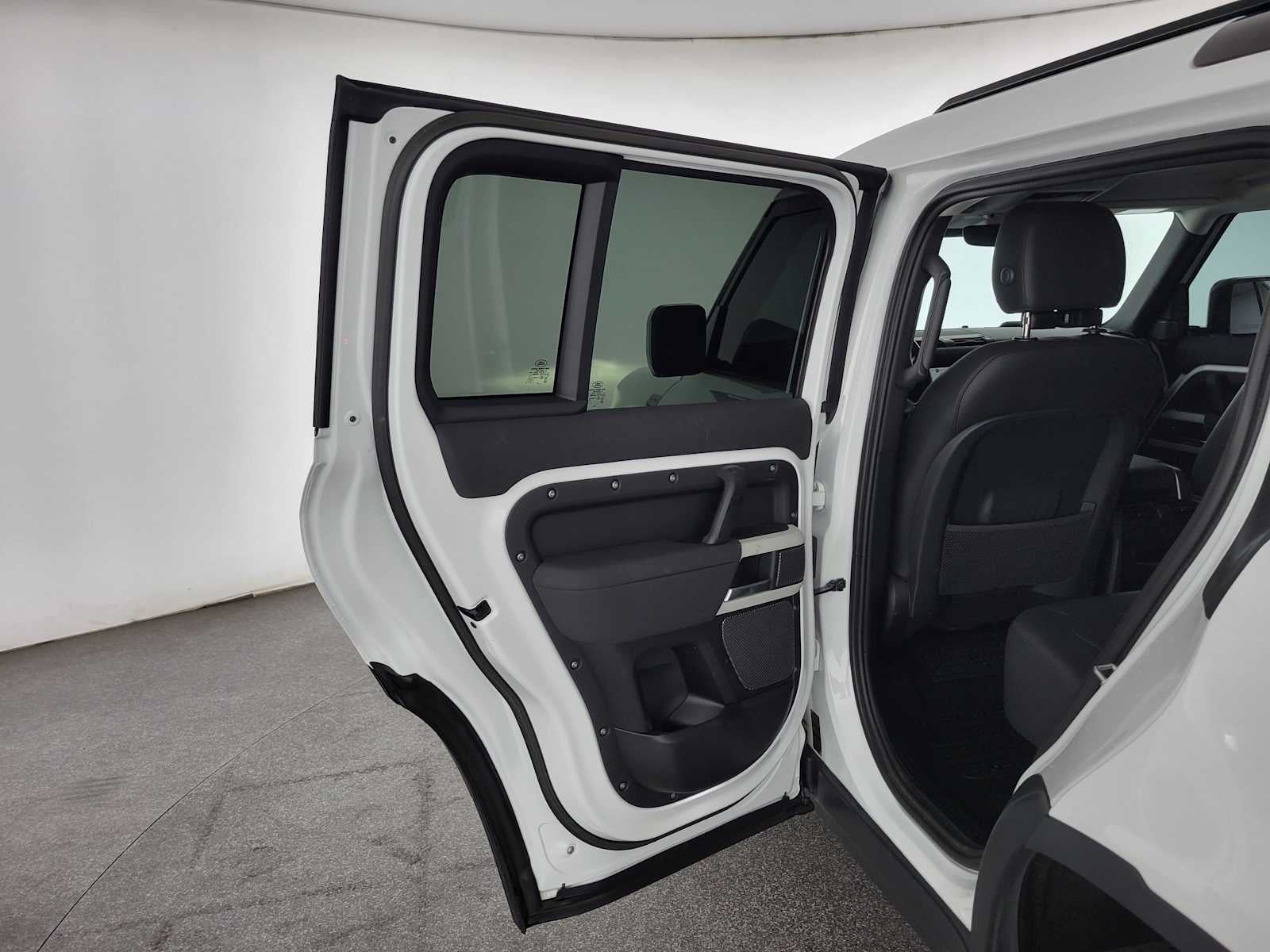 2023 Land Rover Defender S