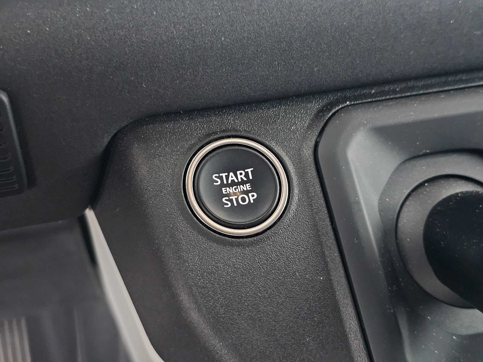 2022 Land Rover Defender S