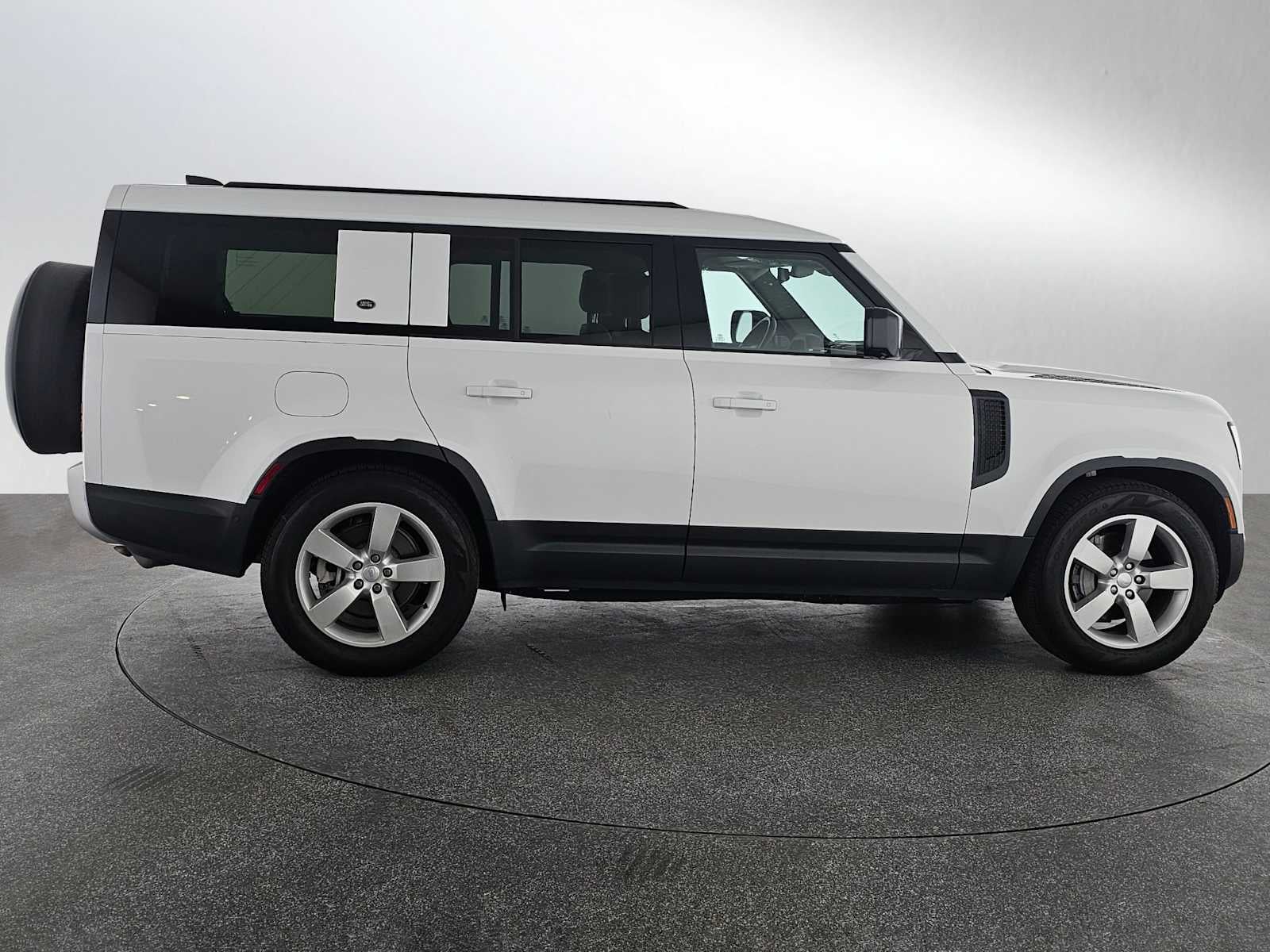 2024 Land Rover Defender S