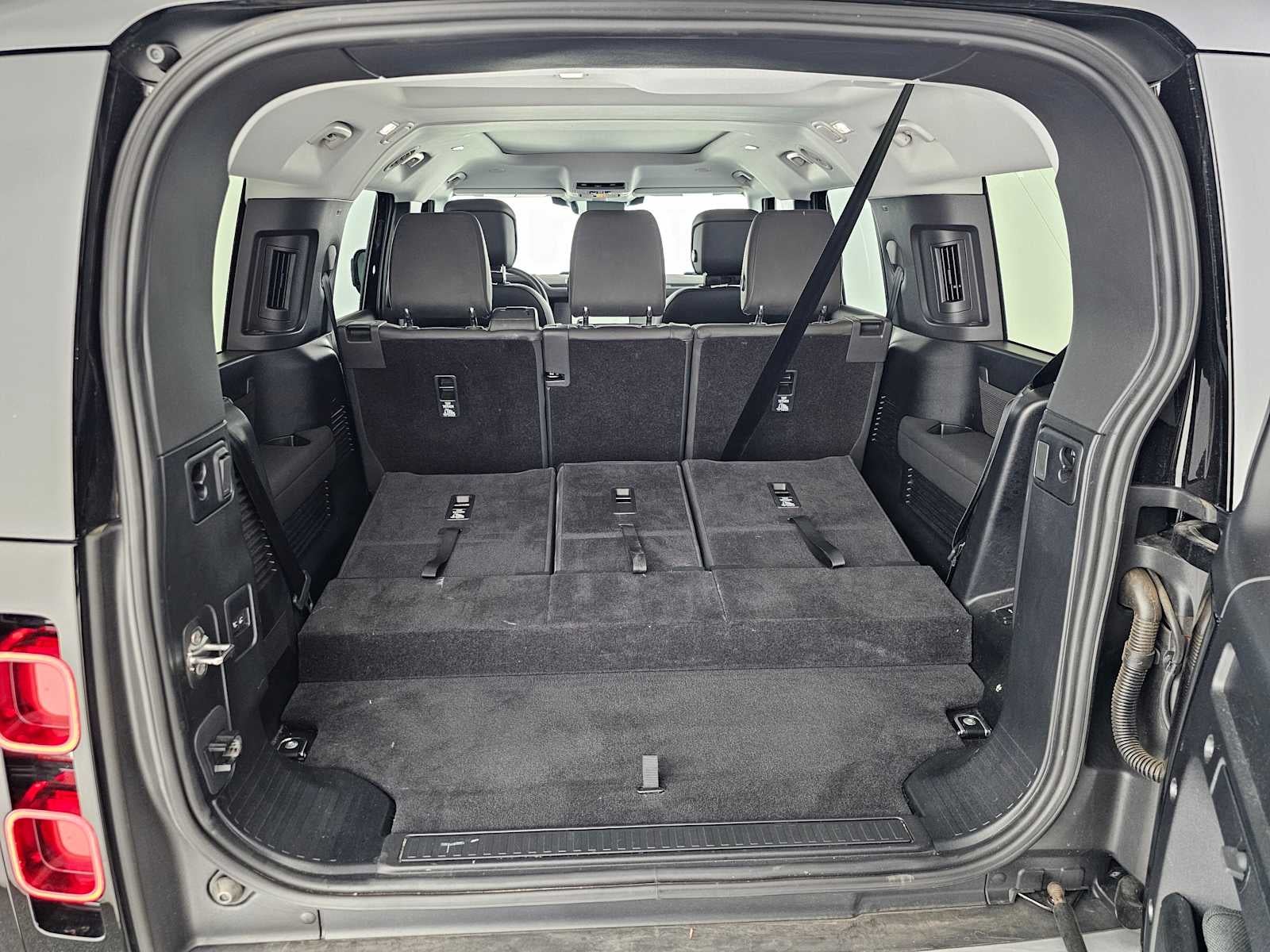 2025 Land Rover Defender S