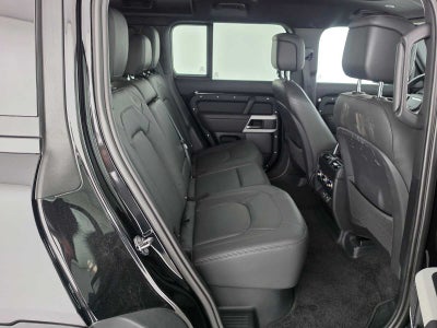 2024 Land Rover Defender SE