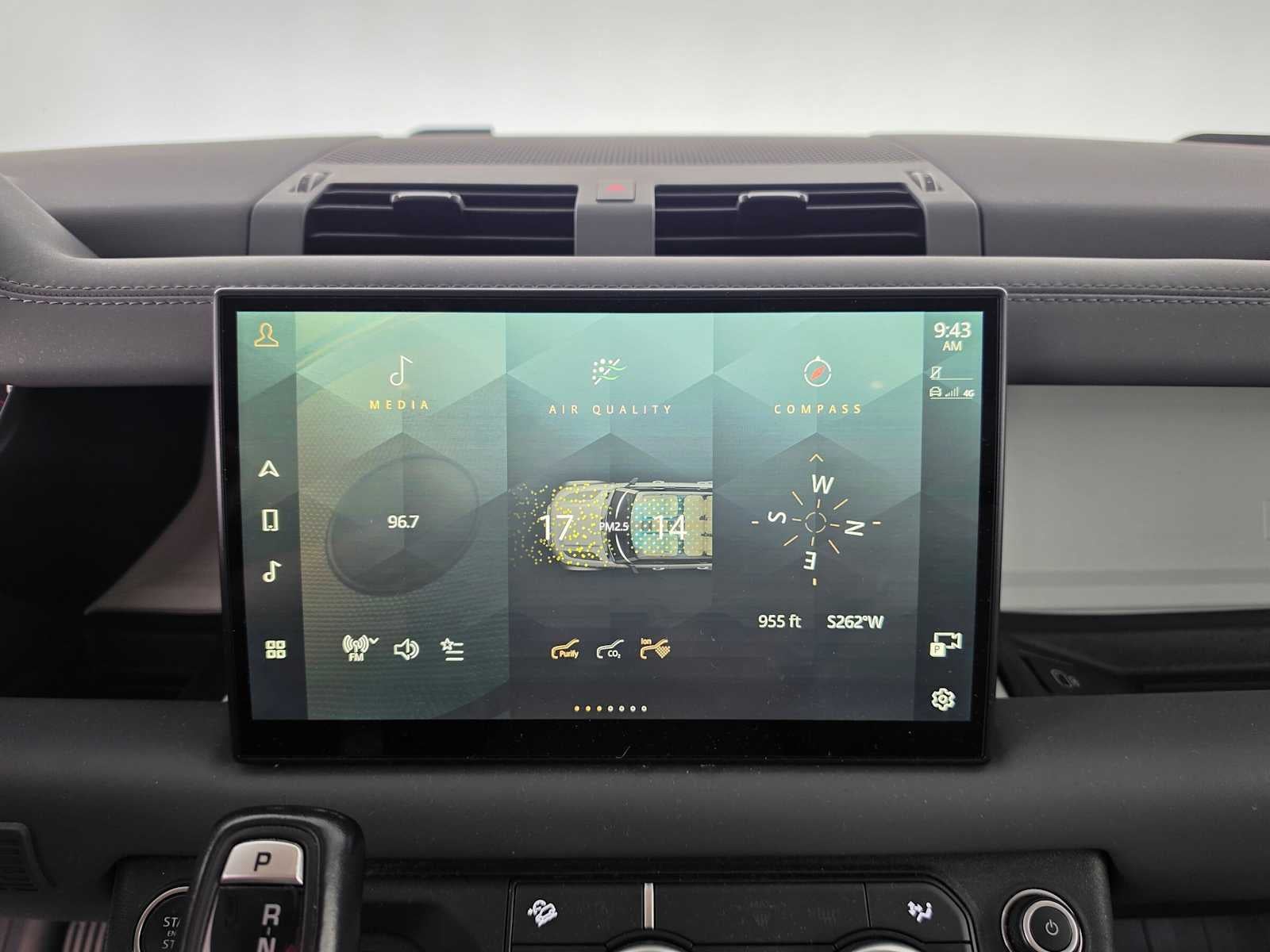2023 Land Rover Defender First Edition