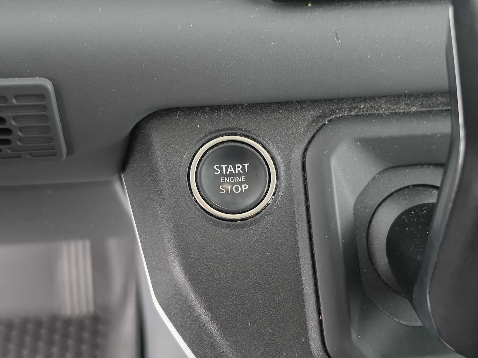2023 Land Rover Defender First Edition