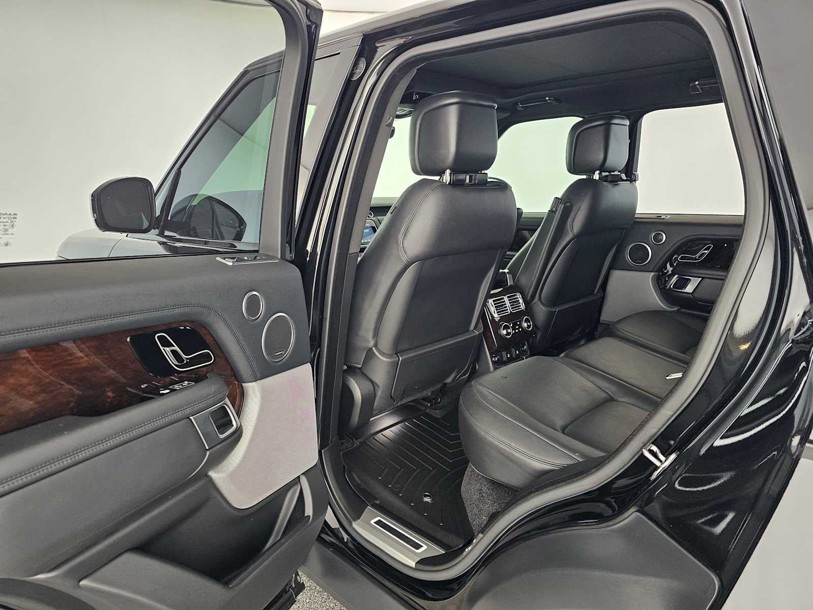 2018 Land Rover Range Rover V8 Supercharged SWB