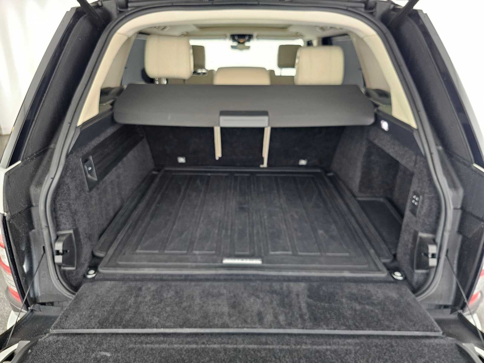 2017 Land Rover Range Rover V8 Supercharged LWB