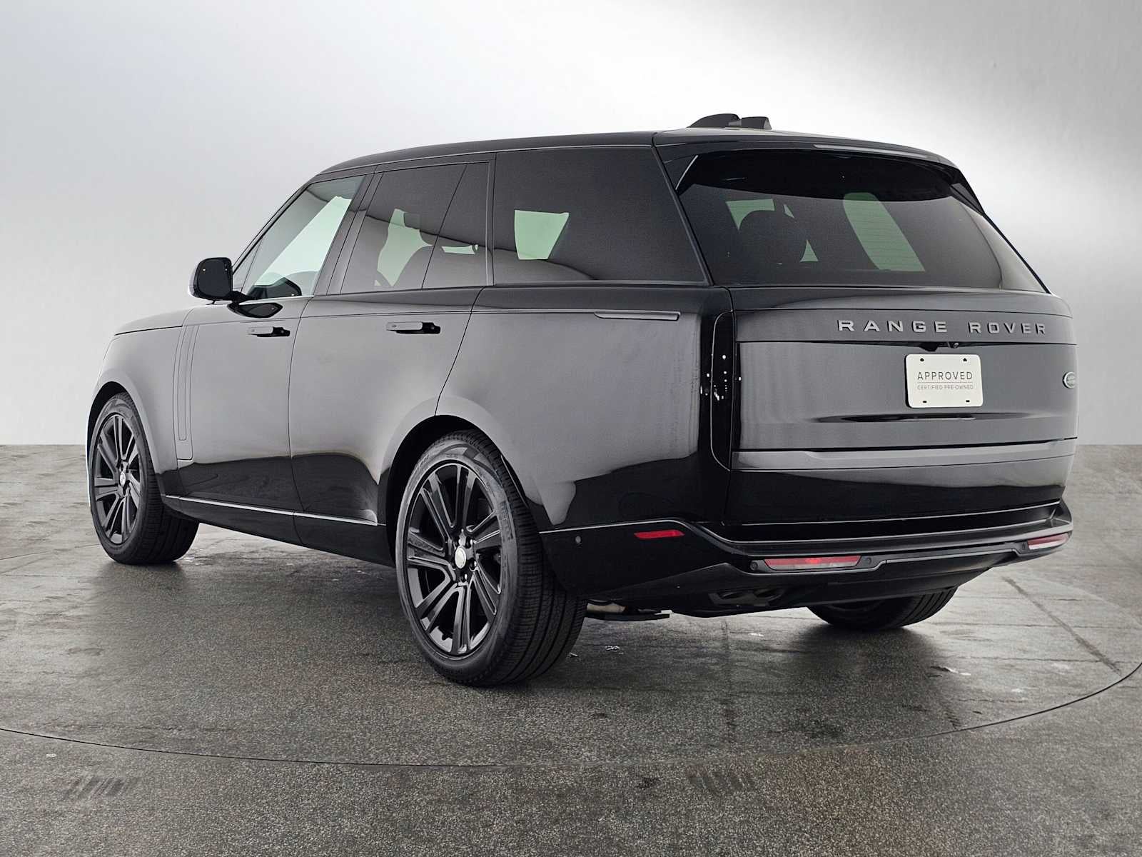 2023 Land Rover Range Rover SE