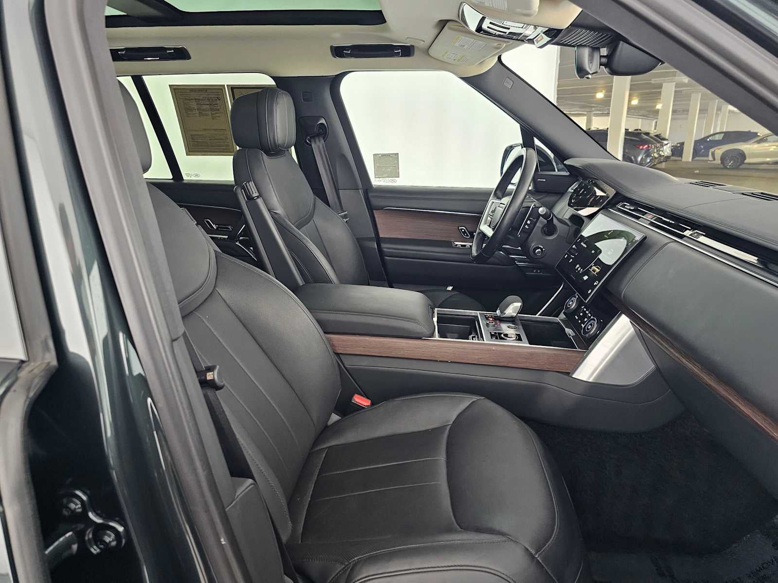 2023 Land Rover Range Rover SE
