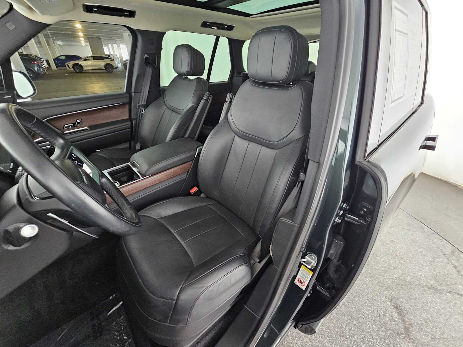 2023 Land Rover Range Rover SE