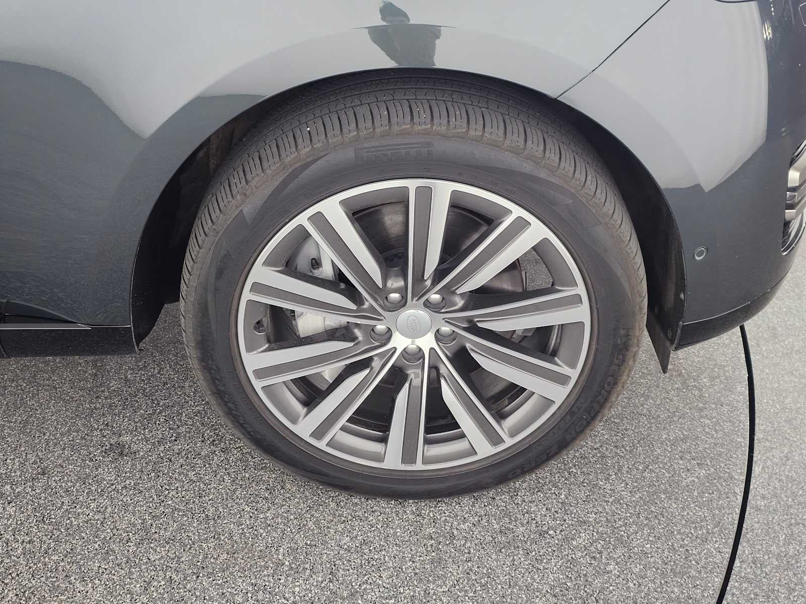 2023 Land Rover Range Rover SE