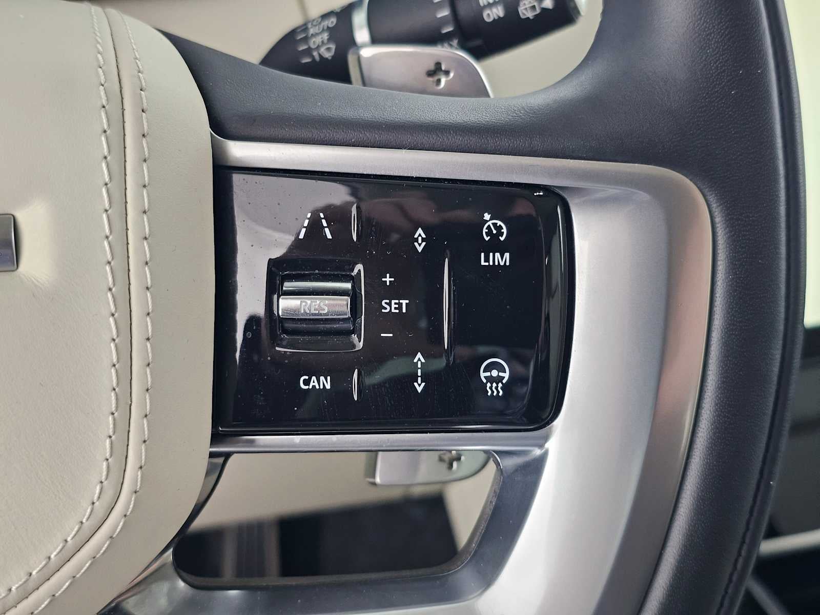 2024 Land Rover Range Rover SE