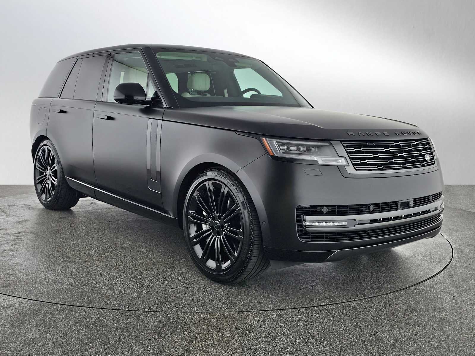 2026 Land Rover Range Rover SE