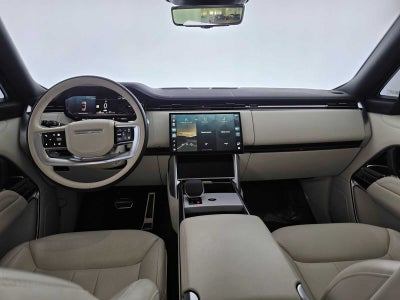 2025 Land Rover Range Rover SE