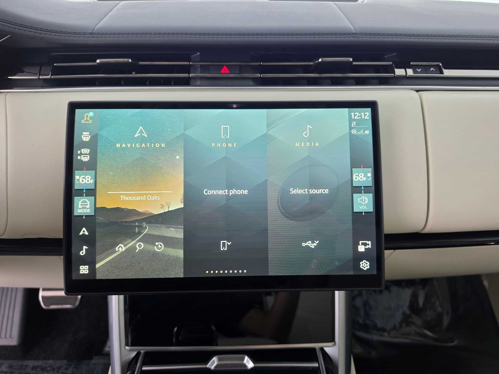 2025 Land Rover Range Rover SE