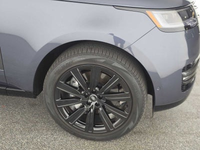 2025 Land Rover Range Rover SE