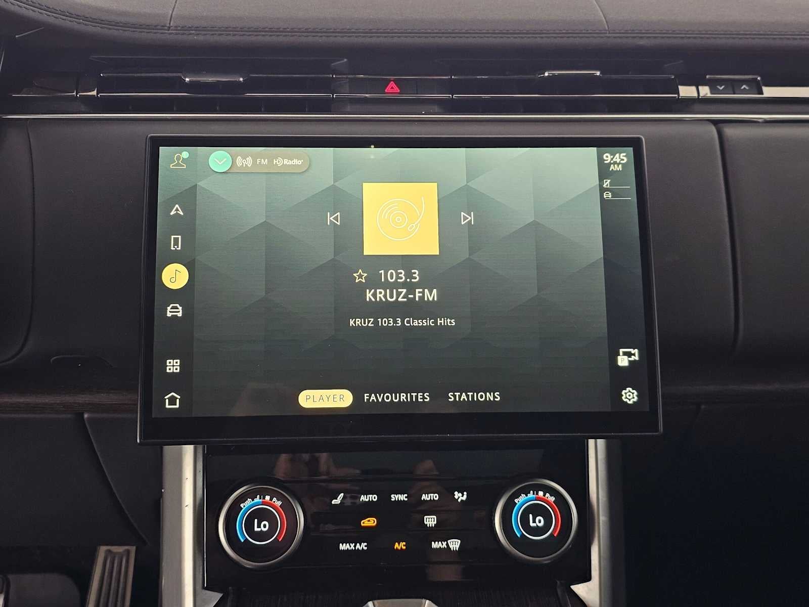 2023 Land Rover Range Rover SE